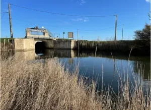 GR 8 - E9 ouvrage hydraulique